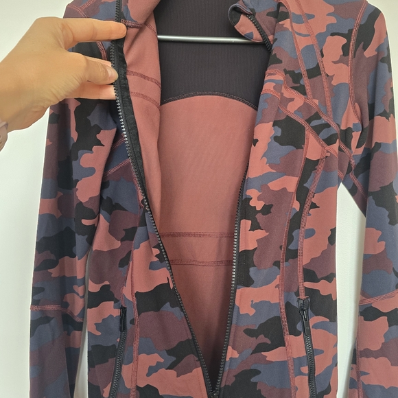 Lululemon Define - Picture 5 of 10